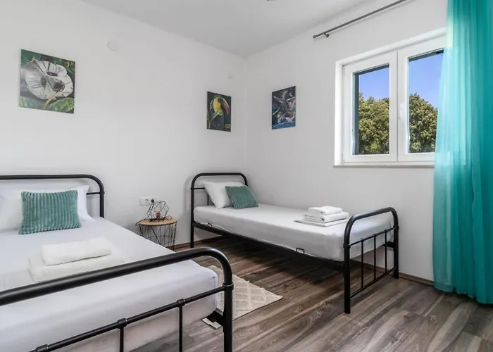 Villa Silvija By Guide *